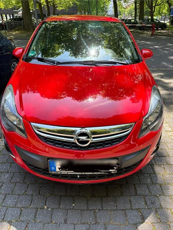 Rot Gebraucht 2011 Opel Corsa Kleinwagen | 1.900 € (Superpreis) - Bild 1/4
