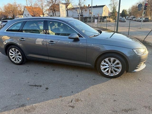 Gebraucht Audi A4 Design 218 PS (160 kW) 2017 Grau Kombi