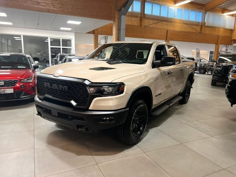 Neu Dodge Ram 424 PS (311 kW) 2025 Beige Pickup
