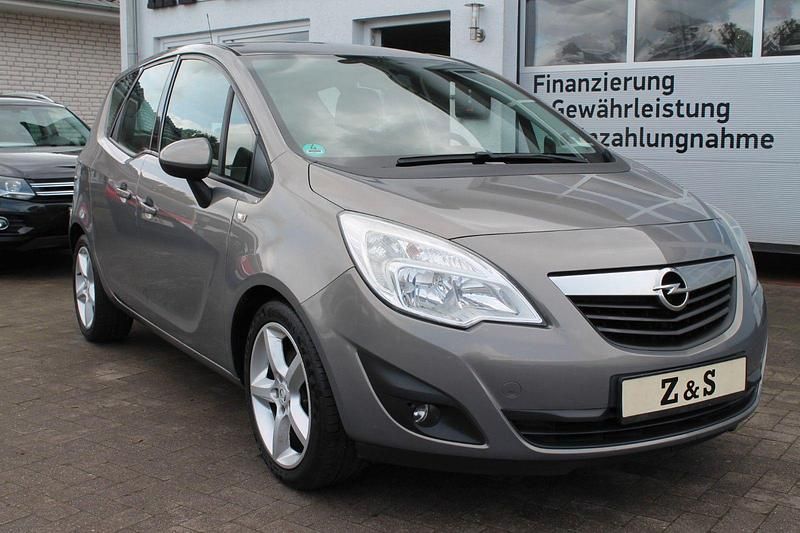 Gebraucht Opel Meriva Edition 101 PS (74 kW) 2012 Braun Van / Kleinbus