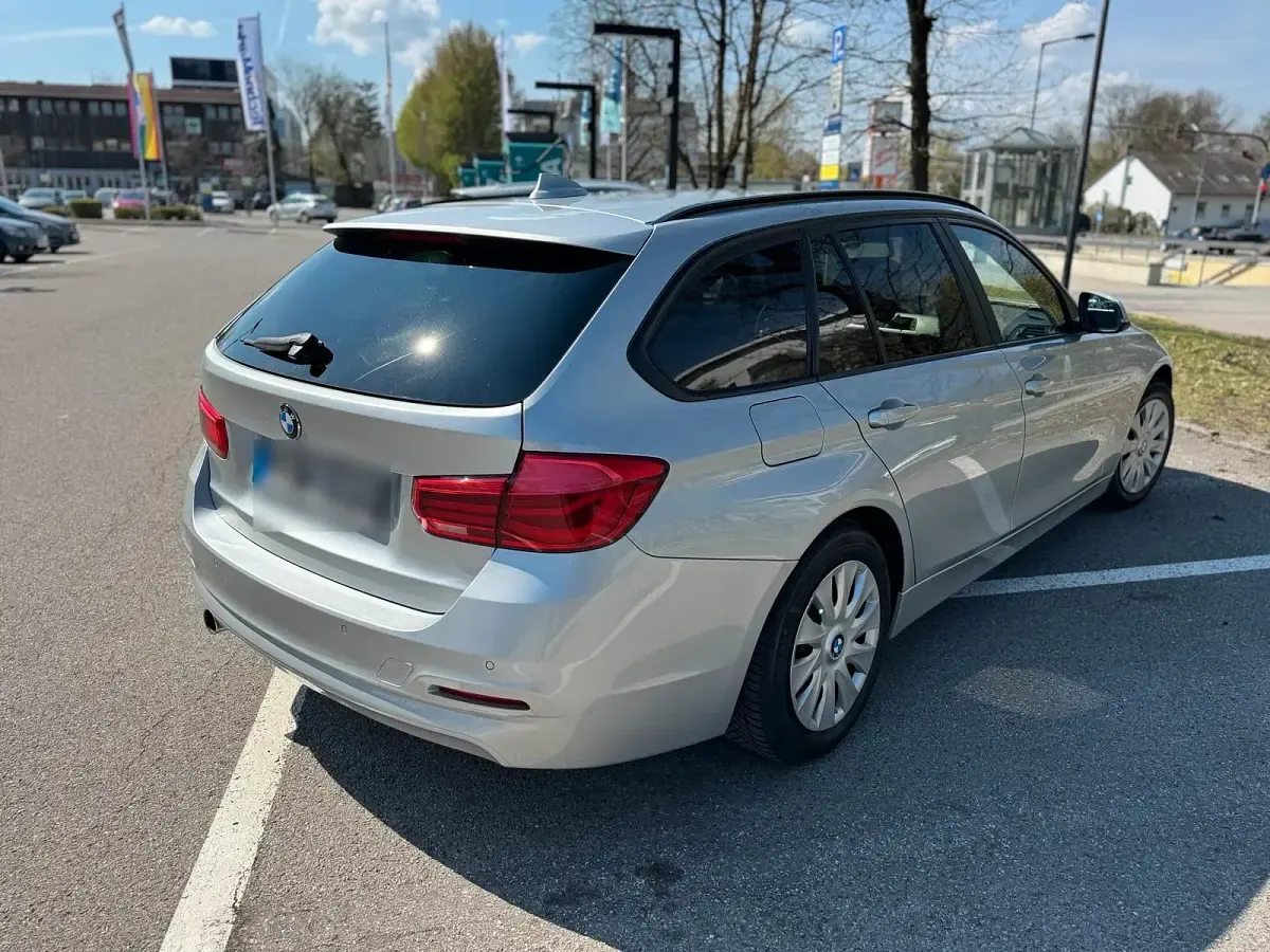 Second-hand BMW 318 150 CP (110 kW) 2016 Argintiu Break
