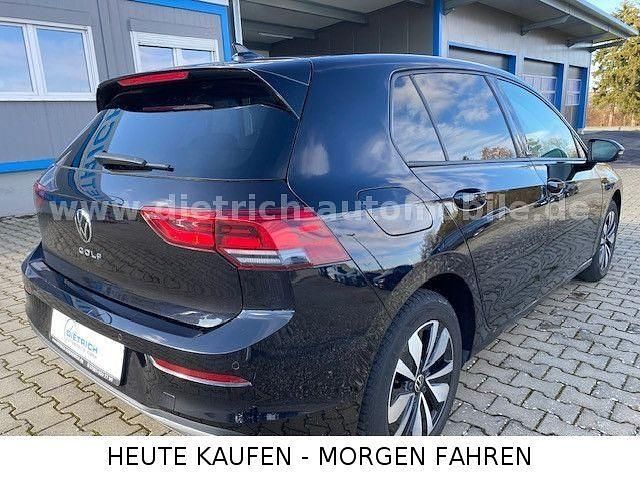 Gebraucht VW Golf VIII Move 150 PS (110 kW) 2023 Schwarz Limousine