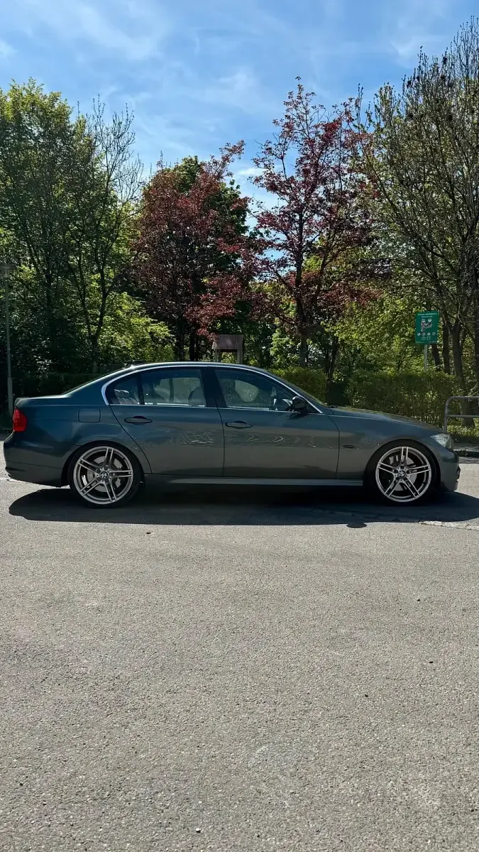 Używany BMW 330 M Performance 245 KM (180 kW) 2009 Andere farben Sedan/Limuzyna