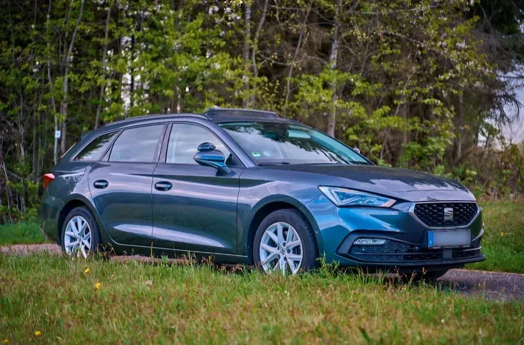 Gebraucht Seat Leon Style 150 PS (110 kW) 2022 Grau Limousine