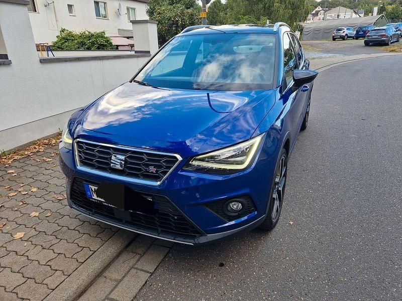 Blau Gebraucht 2019 Seat Arona FR SUV | 15.800 € (Fairer Preis) - Bild 1/4