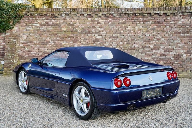 Usata Ferrari F355 2000 Blu Cabrio