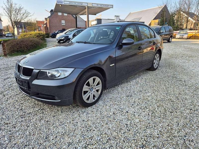 Gebraucht BMW 318 129 PS (94 kW) 2006 Sparkling graphite metallic Limousine