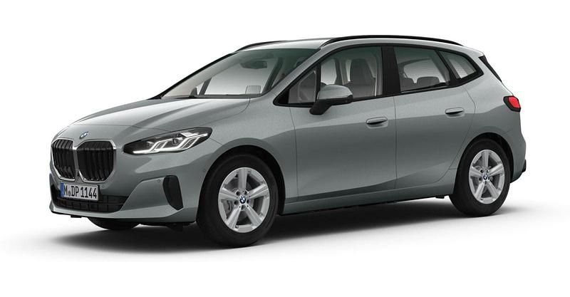 Grau Gebraucht 2024 BMW 218 Active Tourer Comfort Edition Van / Kleinbus | 34.688 € (Fairer Preis) - Bild 1/4