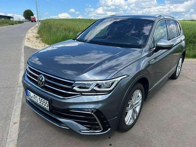 Gebraucht VW Tiguan R-line 200 PS (147 kW) 2022 Platinum grey metallic SUV