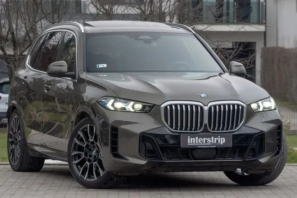 Gebraucht BMW X5 M Sport 352 PS (258 kW) 2025 Grün SUV
