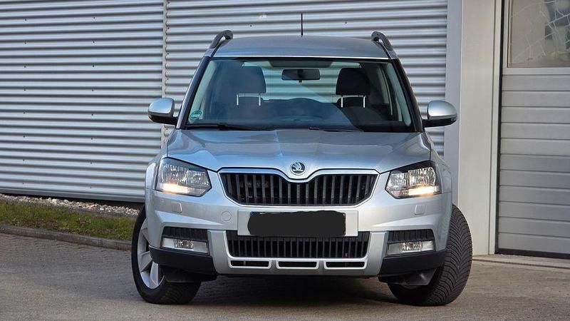 Gebraucht Skoda Yeti Ambition 110 PS (80 kW) 2014 Silber SUV