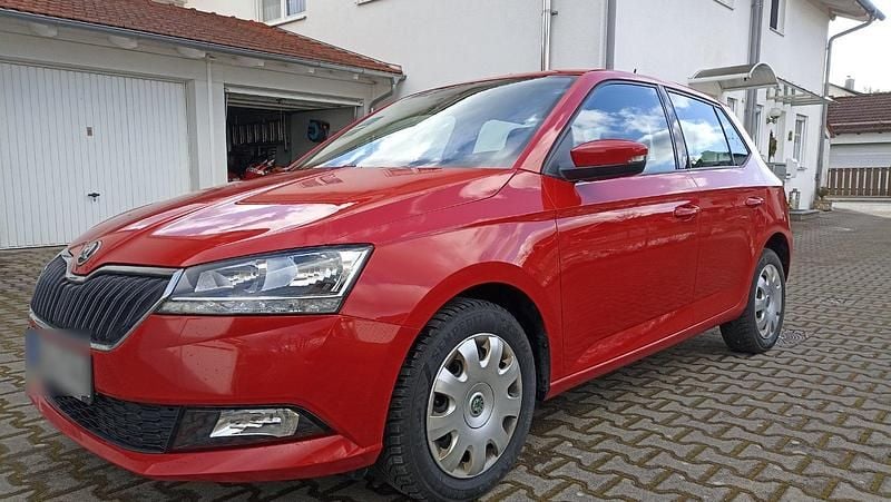 Gebraucht Skoda Fabia Active 75 PS (55 kW) 2018 Rot Kleinwagen