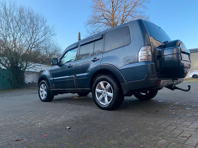 Gebraucht Mitsubishi Pajero 170 PS (125 kW) 2008 SUV