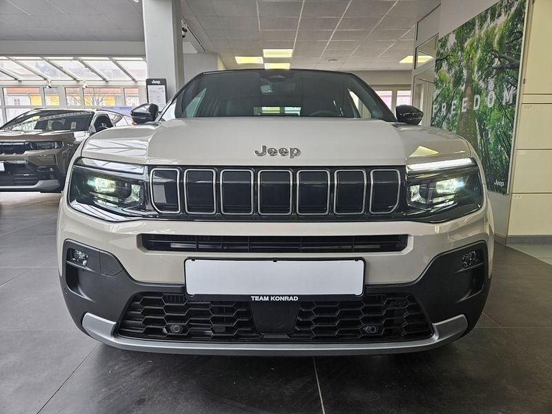 Neu Jeep Avenger Summit 110 PS (80 kW) 2026 Grau SUV