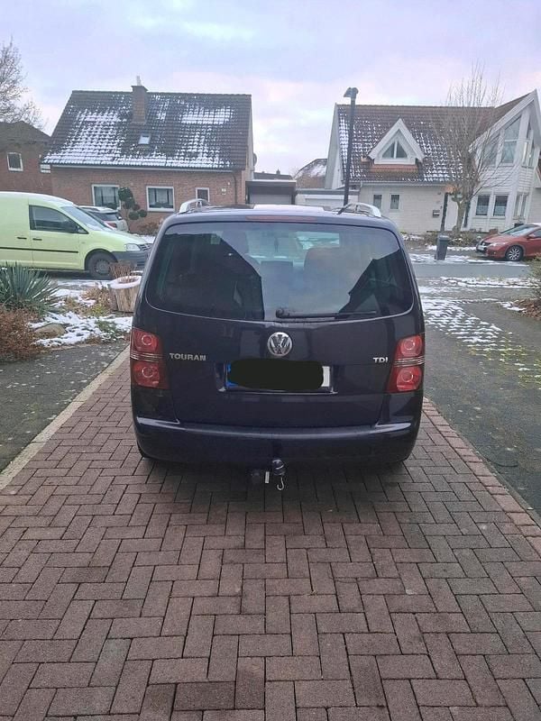 Gebraucht VW Touran 105 PS (77 kW) 2004 Schwarz Van / Kleinbus