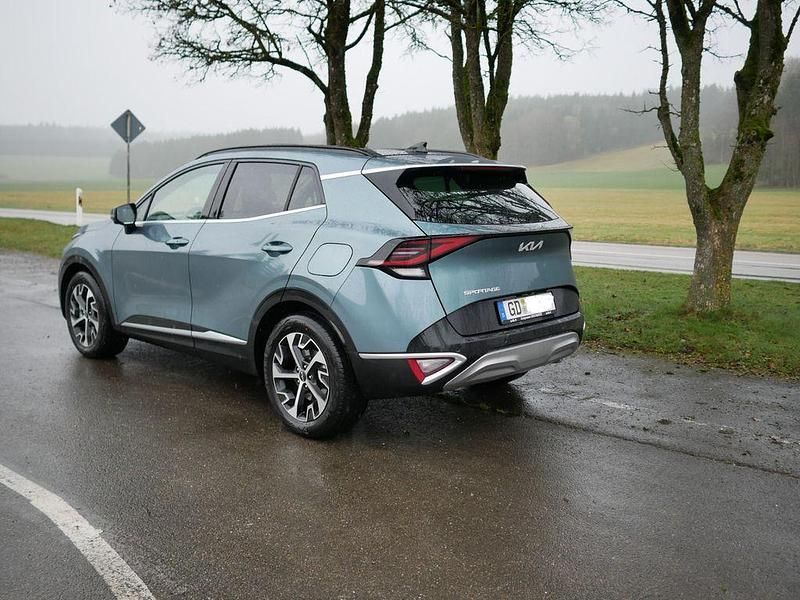 Gebraucht Kia Sportage Spirit 179 PS (131 kW) 2024 Grau SUV