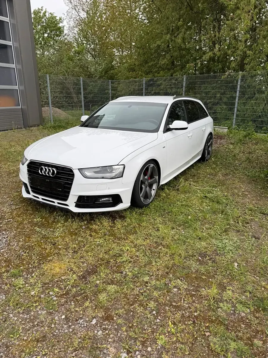Gebraucht Audi A4 Competition 204 PS (150 kW) 2013 Weiß Kombi