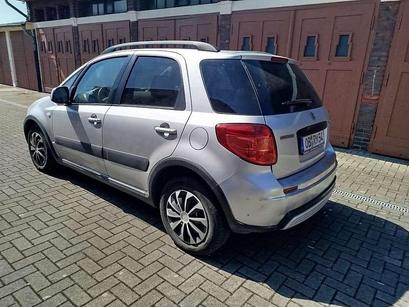 Gebraucht Suzuki SX4 Comfort 107 PS (78 kW) 2006 Silber Limousine