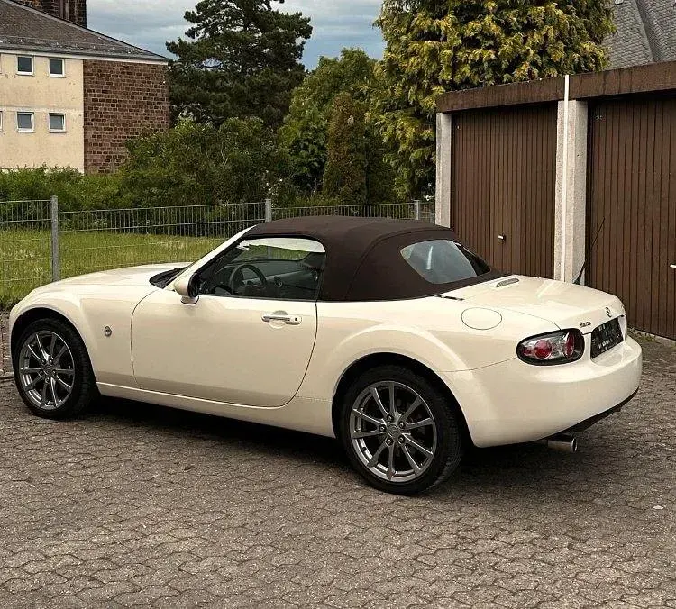 Gebraucht Mazda MX5 160 PS (117 kW) 2009 Weiß Cabrio