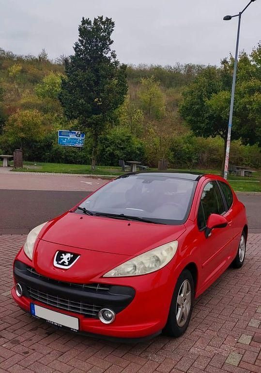 Rot Gebraucht 2006 Peugeot 207 Limousine | 1.400 € (Superpreis) - Bild 1/4