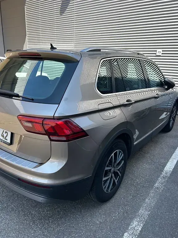 Gebraucht VW Tiguan 150 PS (110 kW) 2019 Grau SUV