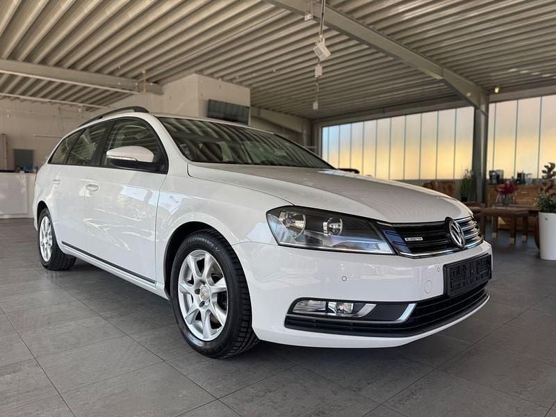 Gebraucht VW Passat 105 PS (77 kW) 2013 Weiß Kombi
