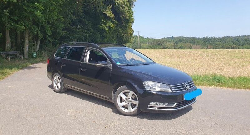 Schwarz Gebraucht 2011 VW Passat Comfortline Kombi | 5.100 € (Guter Preis) - Bild 1/4