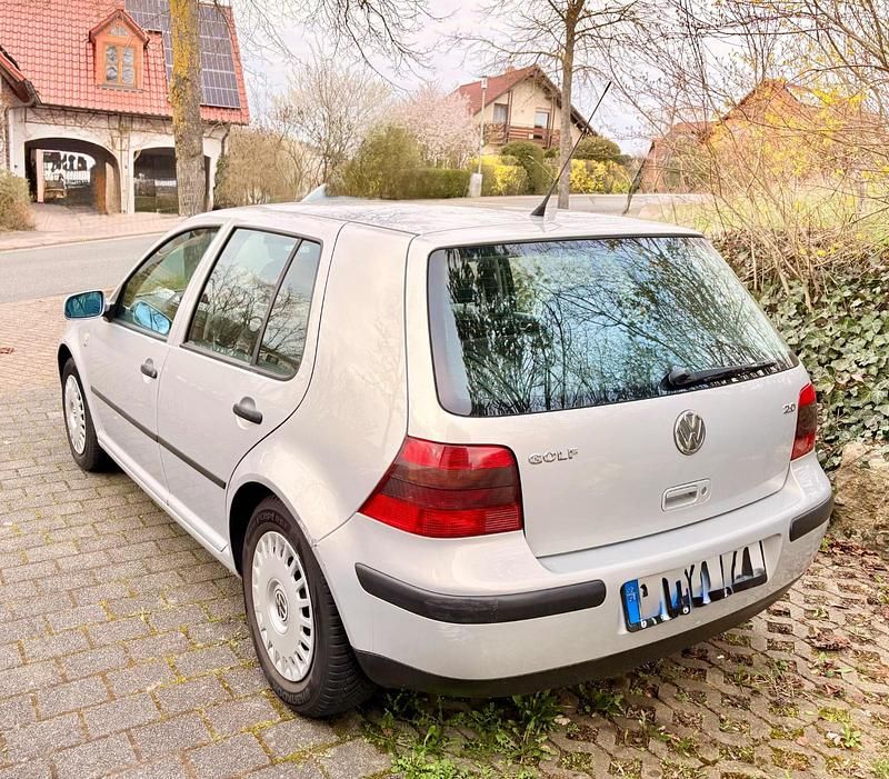 Gebraucht VW Golf IV 115 PS (84 kW) 1999 Silber Kleinwagen