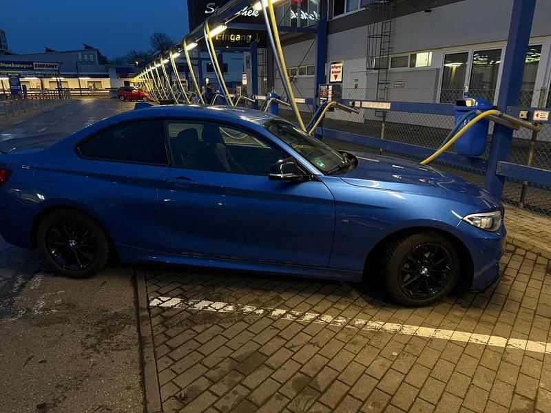 Gebraucht BMW 220 M Sport 198 PS (145 kW) 2015 Blau Coupé