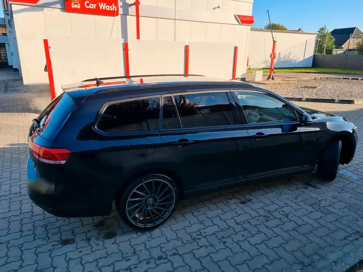 Gebraucht VW Passat 150 PS (110 kW) 2016 Schwarz Kombi
