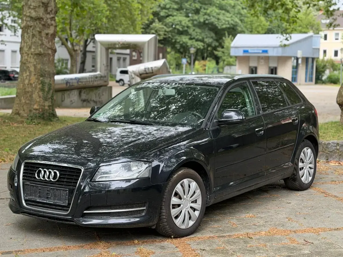 Gebraucht Audi A3 Sportback 170 PS (125 kW) 2010 Schwarz Kleinwagen