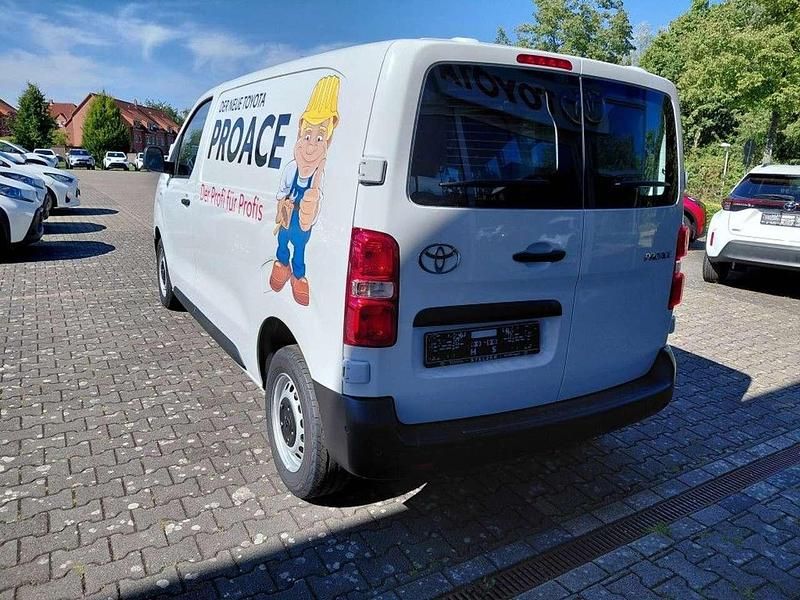 Gebraucht Toyota Proace 144 PS (105 kW) 2024 Weiß Van / Kleinbus