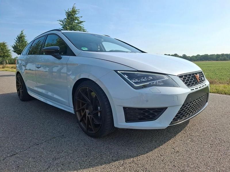 Gebraucht Cupra Leon 405 PS (297 kW) 2016 Weiß Limousine