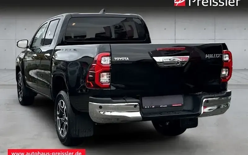 Nowe Toyota HiLux Executive 204 KM (150 kW) 2026 Czarny Pickup