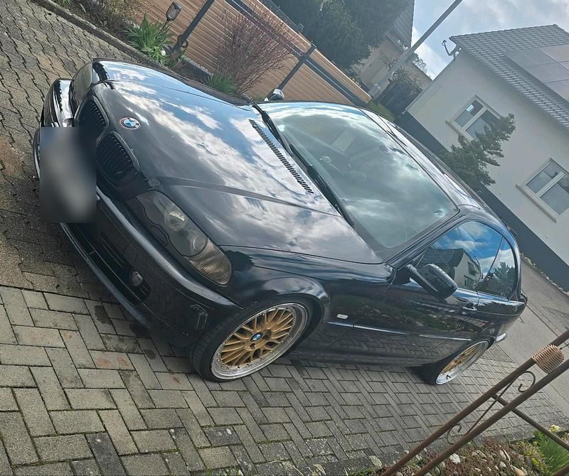 Gebraucht BMW 325 192 PS (141 kW) 2001 Schwarz Coupé