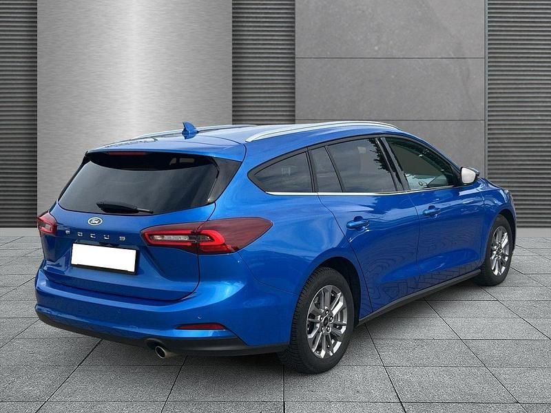 Gebraucht Ford Focus Titanium X 155 PS (114 kW) 2024 Desert island blue Kombi