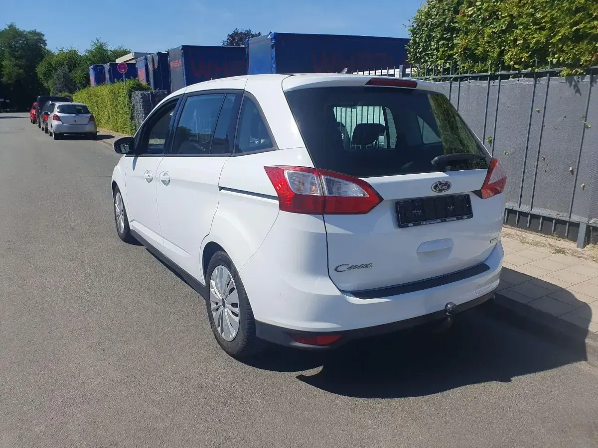 Gebraucht Ford C-MAX 101 PS (74 kW) 2017 Weiß Van / Kleinbus