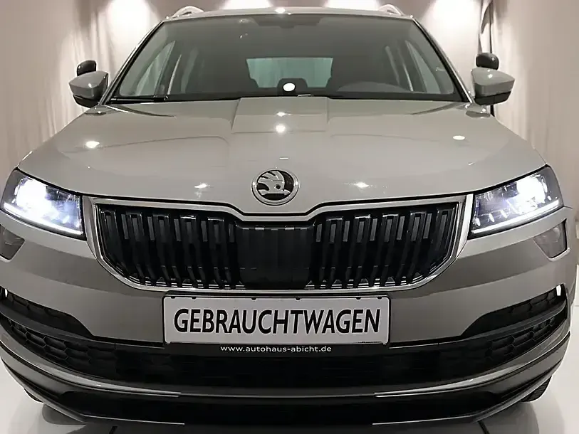 Gebraucht Skoda Karoq Ambition 110 PS (80 kW) 2022 Grau SUV