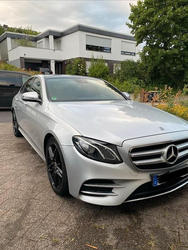 Gebraucht Mercedes E350 AMG line 258 PS (189 kW) 2016 Grau Limousine