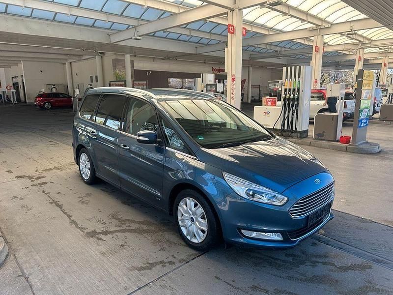 Second-hand Ford Galaxy Titanium 150 CP (110 kW) 2018 Albastru Monovolum