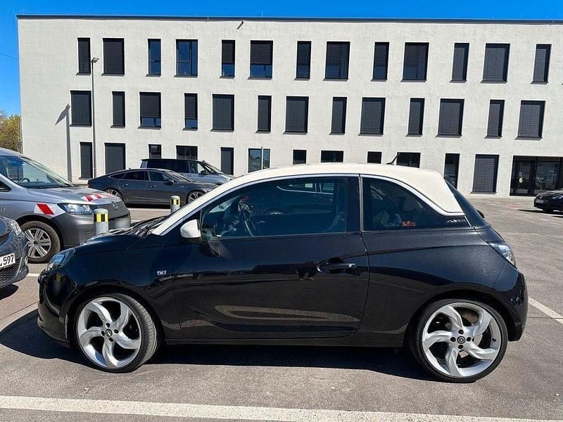 Second-hand Opel Adam Glam 69 CP (50 kW) 2013 Negru Hatchback