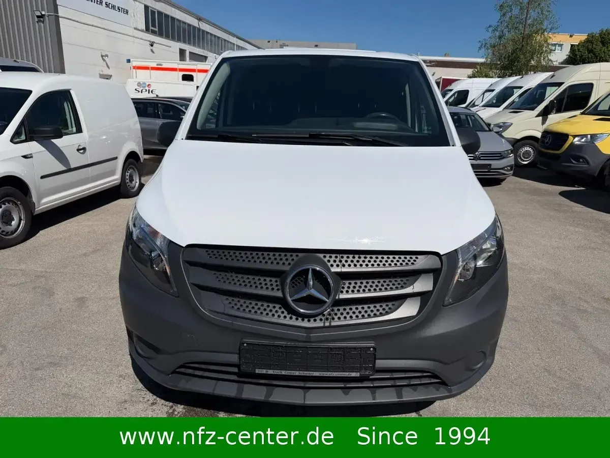 Gebraucht Mercedes Vito 163 PS (119 kW) 2022 Weiß Van