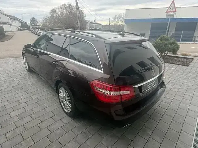 Usata Mercedes E350 265 CV (194 kW) 2012 Andere Station wagon