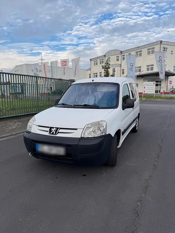 Weiß Gebraucht 2009 Peugeot Partner Van / Kleinbus | 2.300 € (Superpreis) - Bild 1/4