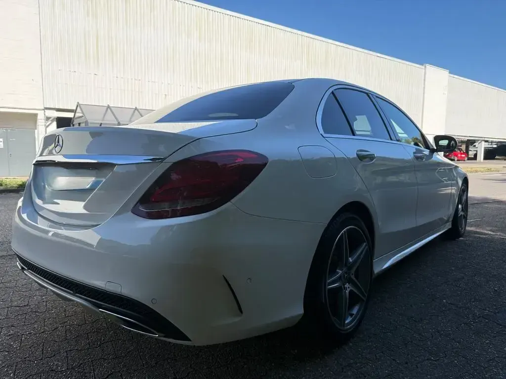 Gebraucht Mercedes C250 AMG line 211 PS (155 kW) 2017 Weiß Limousine