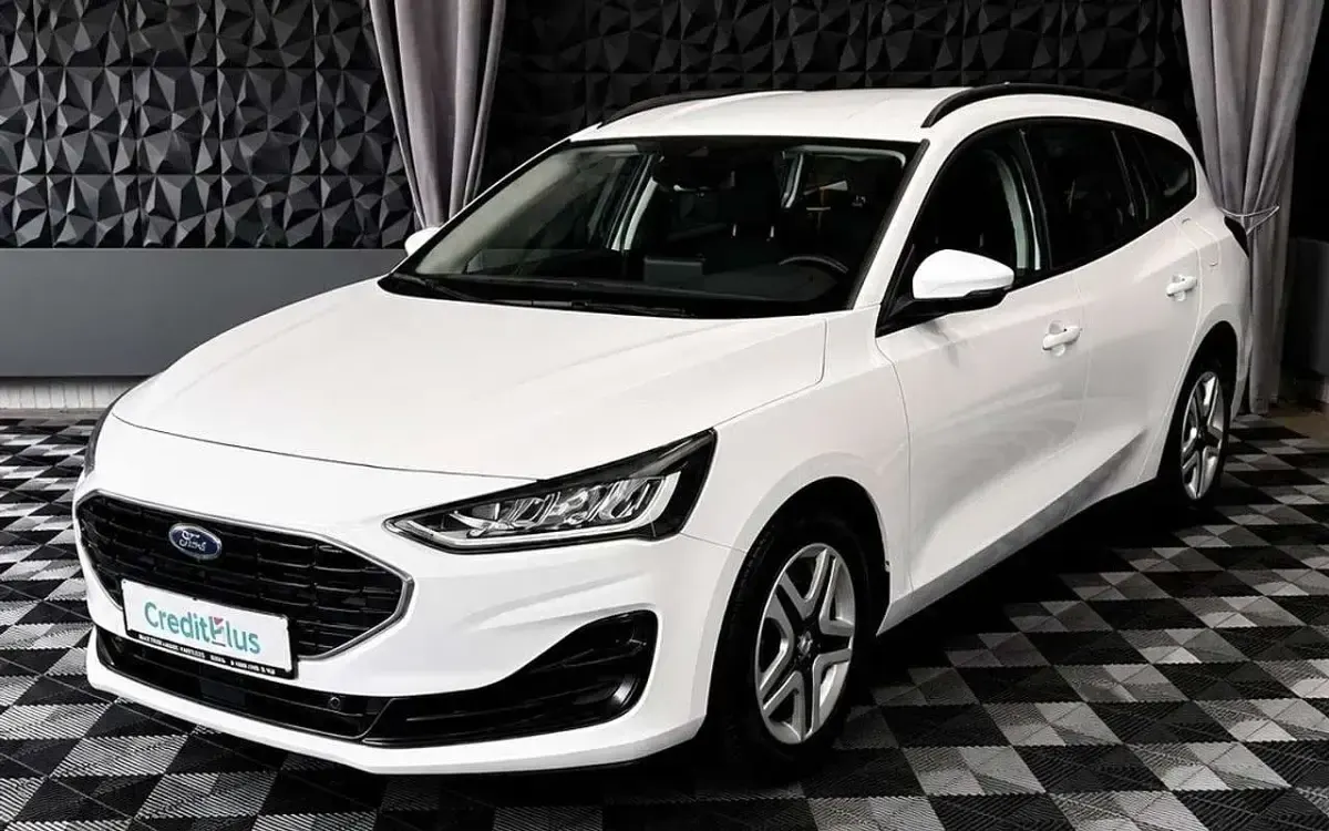 Gebraucht Ford Focus Cool & Connect 125 PS (91 kW) 2022 Weiß Kombi