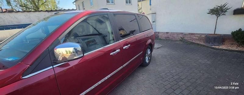 Gebraucht Chrysler Town & Country 287 PS (211 kW) 2012 Rot Van / Kleinbus