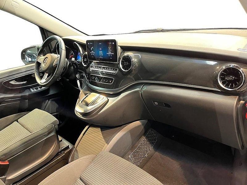 Gebraucht Mercedes V250 190 PS (139 kW) 2022 Selenitgrau metallic Van / Kleinbus