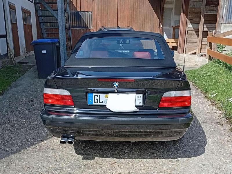 Gebraucht BMW 328 193 PS (141 kW) 1999 Schwarz Cabrio