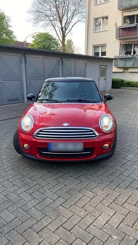 Gebraucht Mini Cooper 122 PS (89 kW) 2011 Rot Kleinwagen